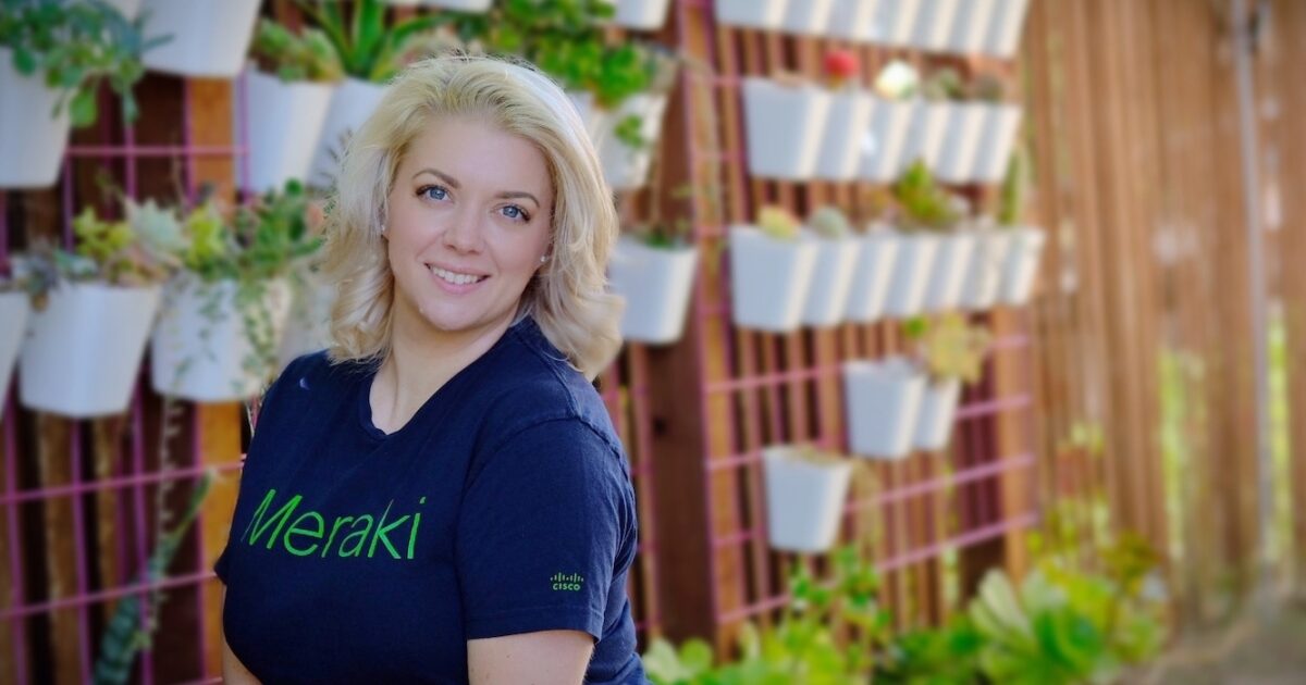 This Senior Manager Proves You Can Be a Mom and Succeed in Your Career 1 This Senior Manager Proves You Can Be a Mom and Succeed in Your Career