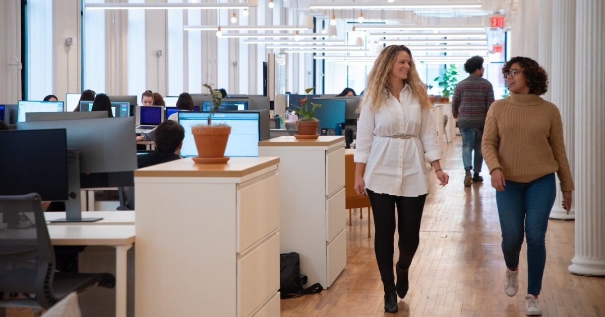 Who Says It’s Too Late to Find Your Dream Job Before the New Year? 1 Who Says It’s Too Late to Find Your Dream Job Before the New Year?