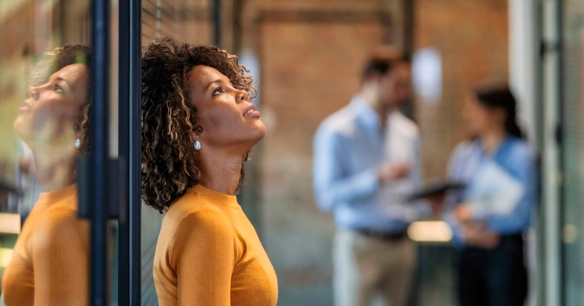 How to Identify, Deal With, and Get the Hell Out of a Toxic Workplace 1 How to Identify, Deal With, and Get the Hell Out of a Toxic Workplace