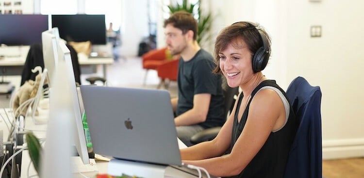 Job Hunting as a New Grad? These 14 Companies Are Hiring Entry-Level Positions