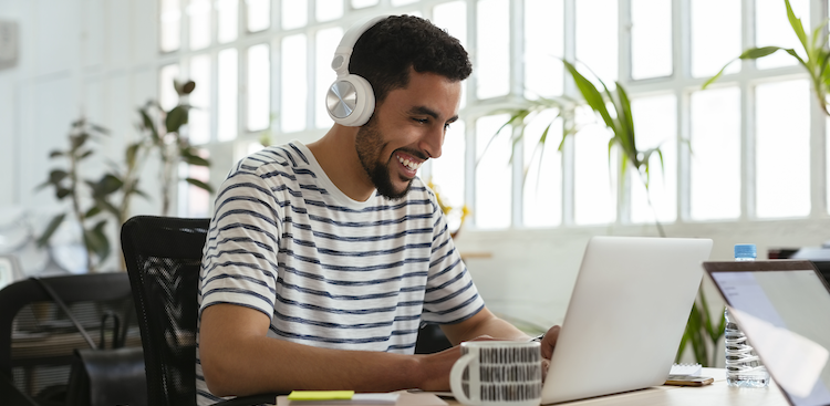 4 Tips to Survive in an Office After Working Remotely, From Real People Who’ve Done It